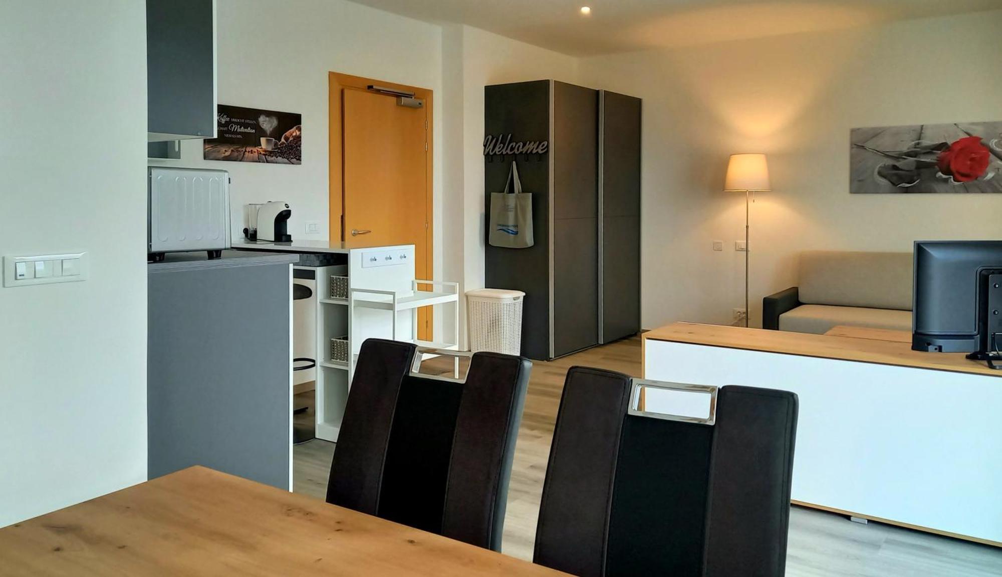 Hotel Garni Gruener Baum Laives Ngoại thất bức ảnh